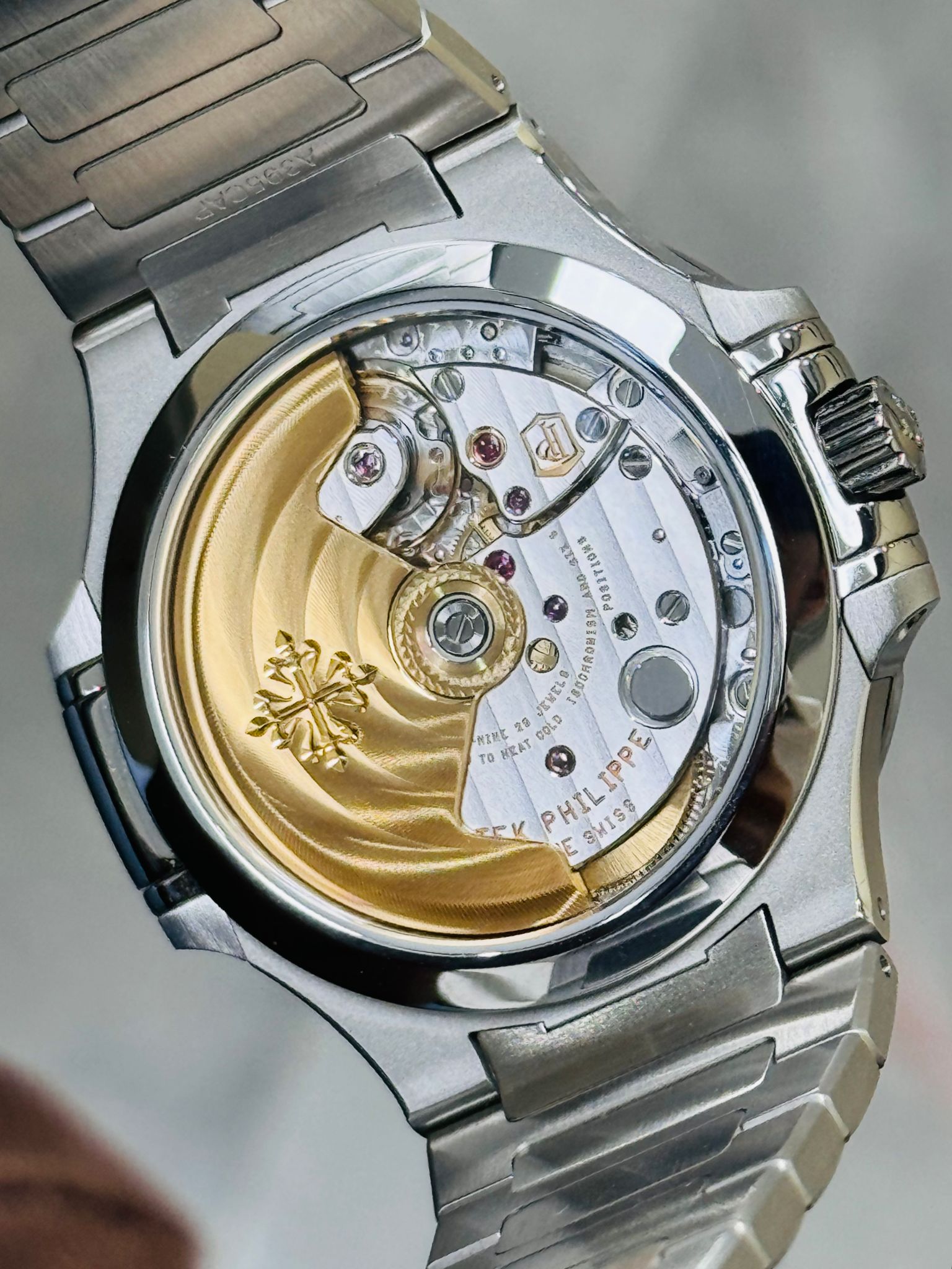 PATEK PHILIPPE 7118/1200A BLUE 2024 - Image 4