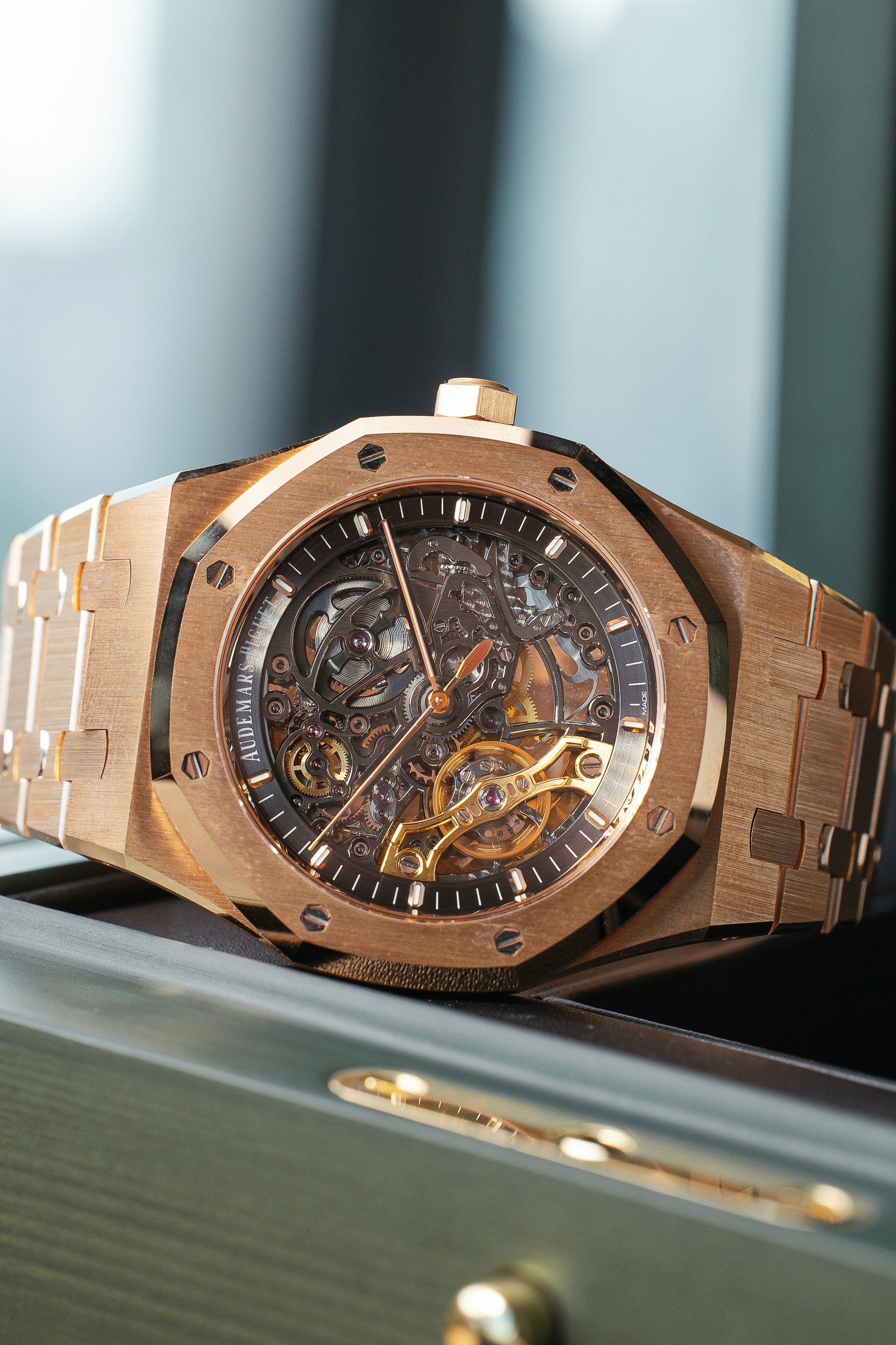 AUDEMARS PIGUET 15407OR NEW FULL SET - Image 12