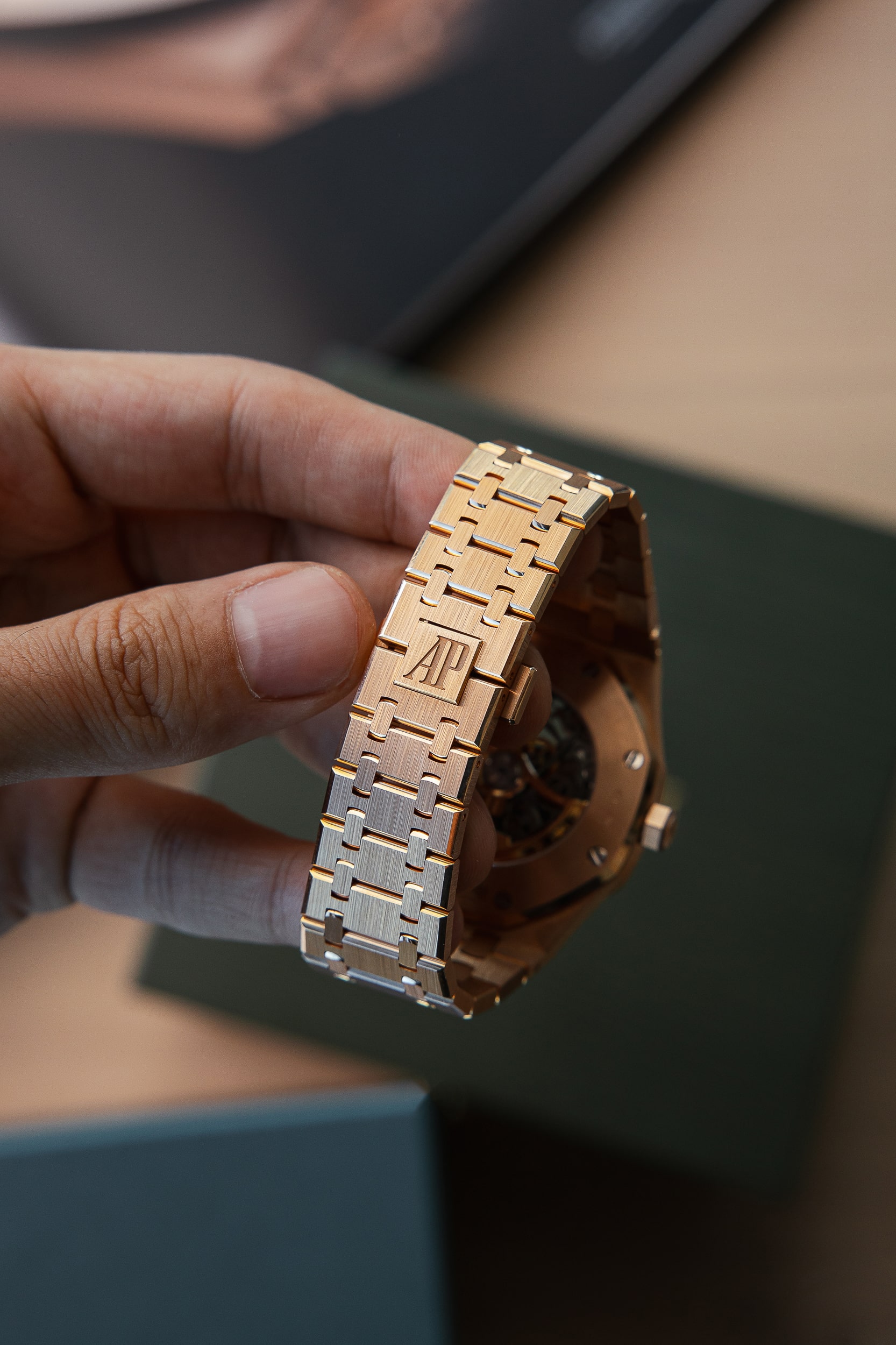 AUDEMARS PIGUET 15407OR NEW FULL SET - Image 8