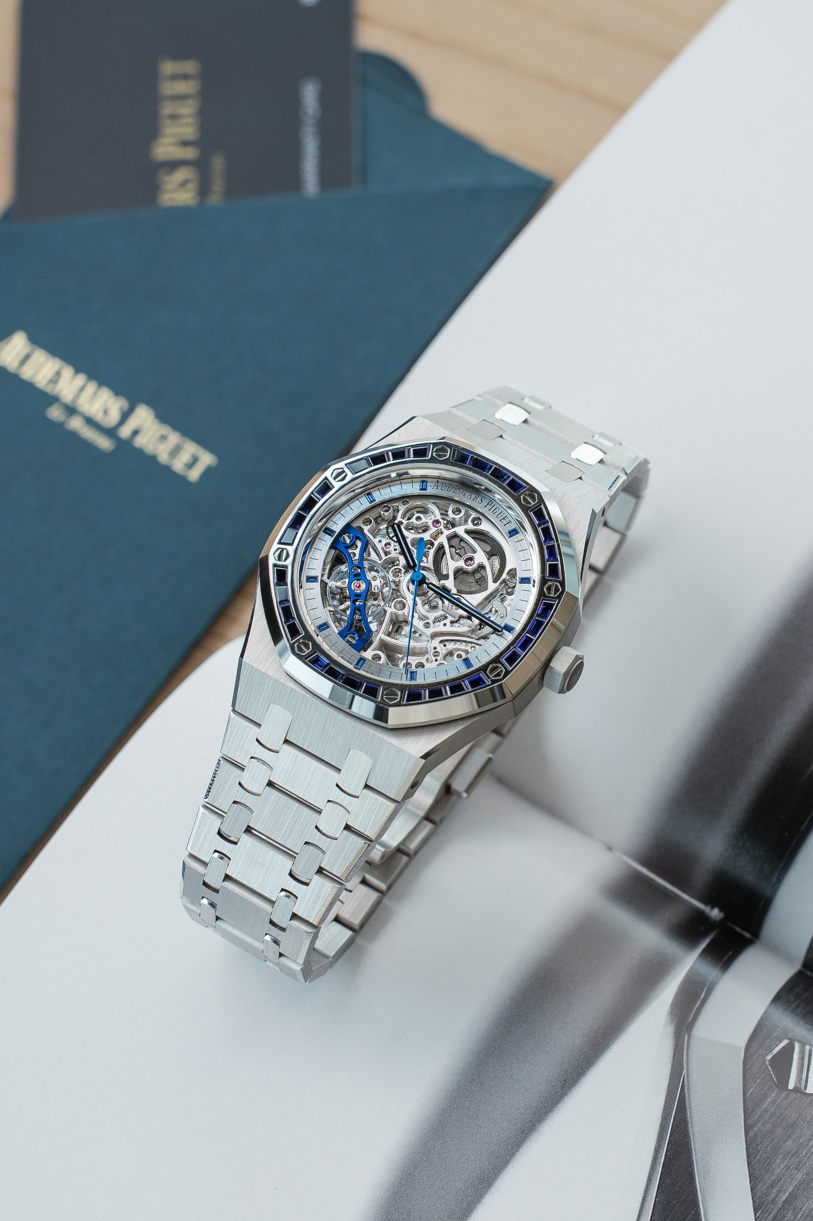 AUDEMARS PIGUET 15412BC BLUE SAPPHIRE NEW FULL SET - Image 10