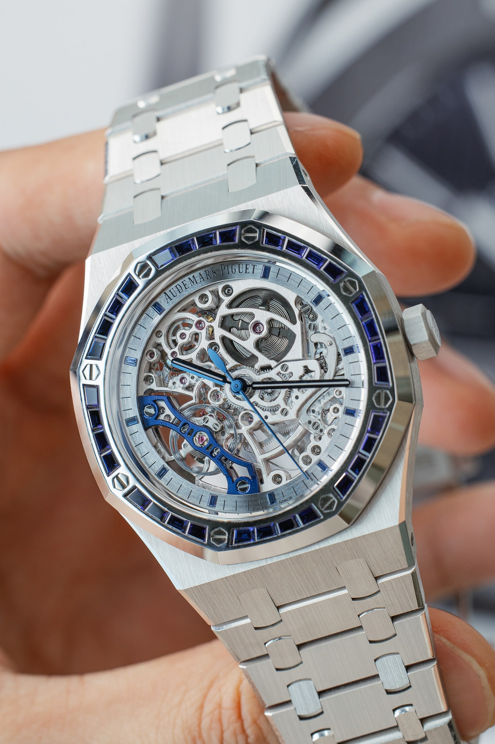 AUDEMARS PIGUET 15412BC BLUE SAPPHIRE NEW FULL SET - Image 3