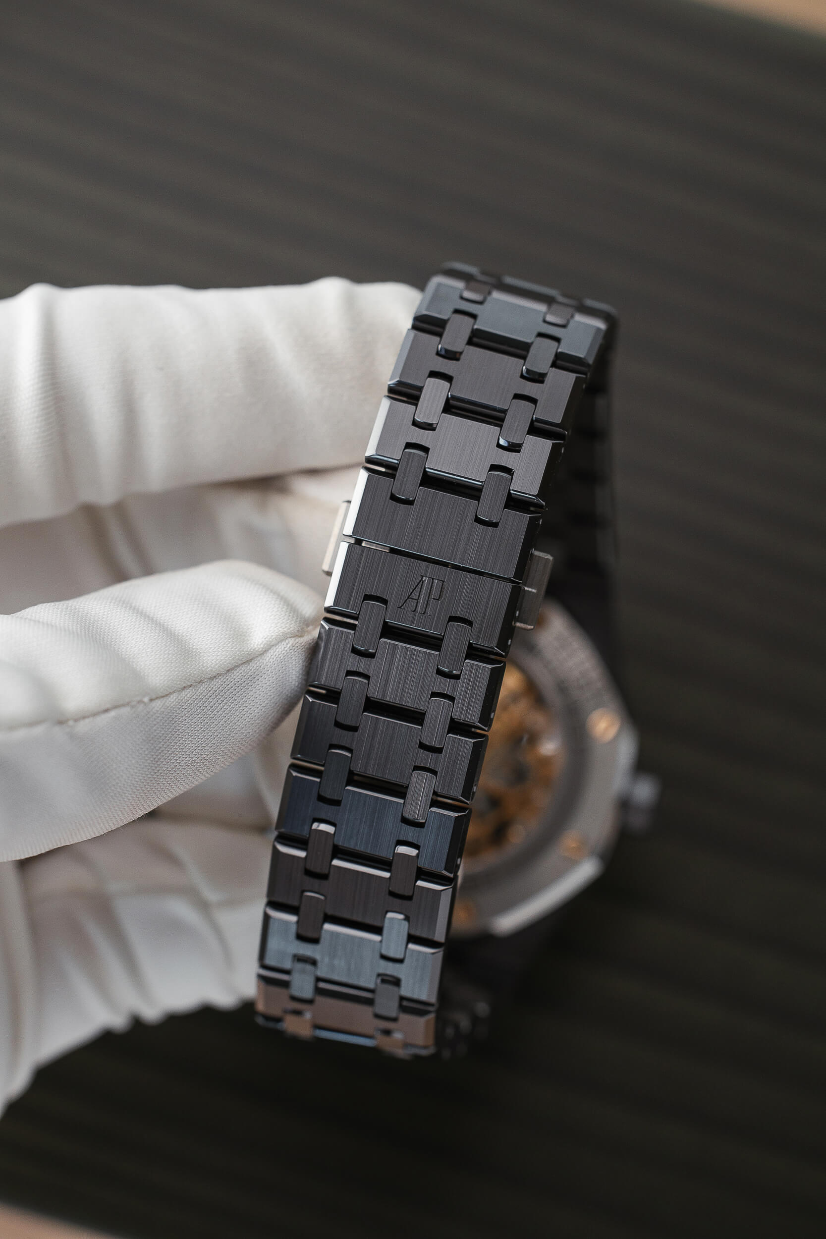 AUDEMARS PIGUET 15416CE LIKE NEW FULL SET - Image 2