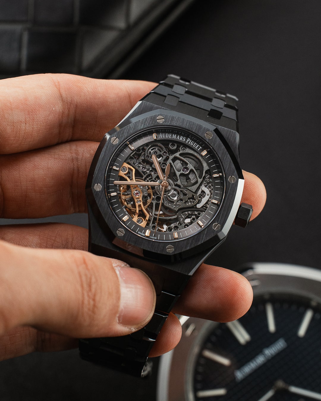 AUDEMARS PIGUET 15416CE LIKE NEW FULL SET - Image 2