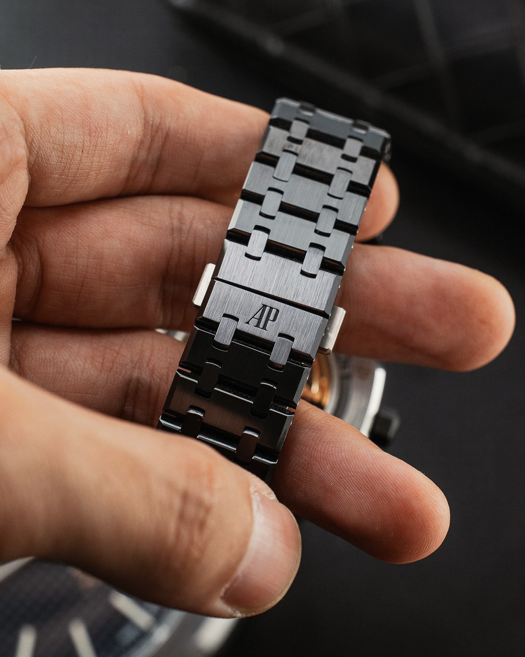 AUDEMARS PIGUET 15416CE LIKE NEW FULL SET - Image 4