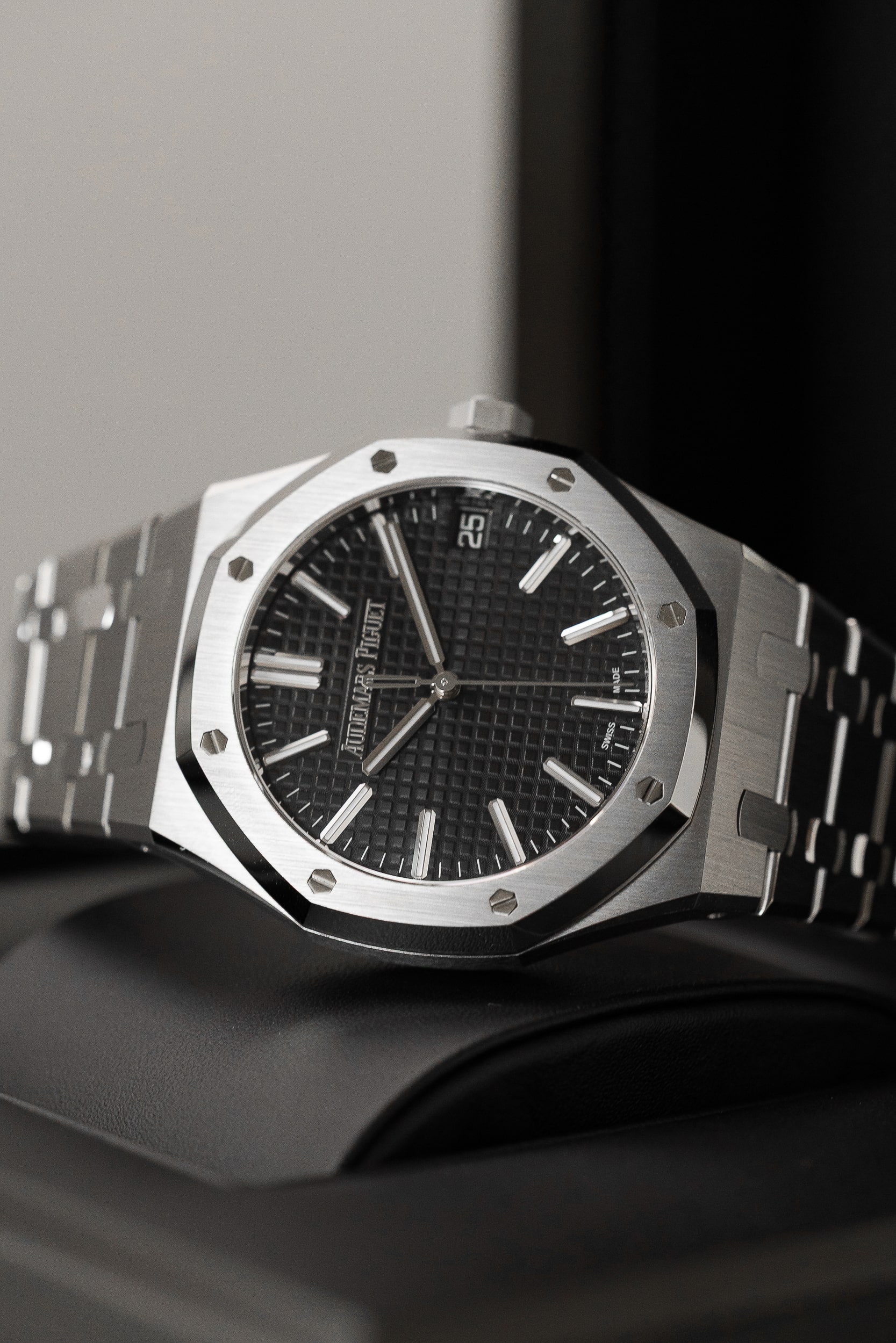 AUDEMARS PIGUET 15510ST BLACK NEW FULL SET - Image 15