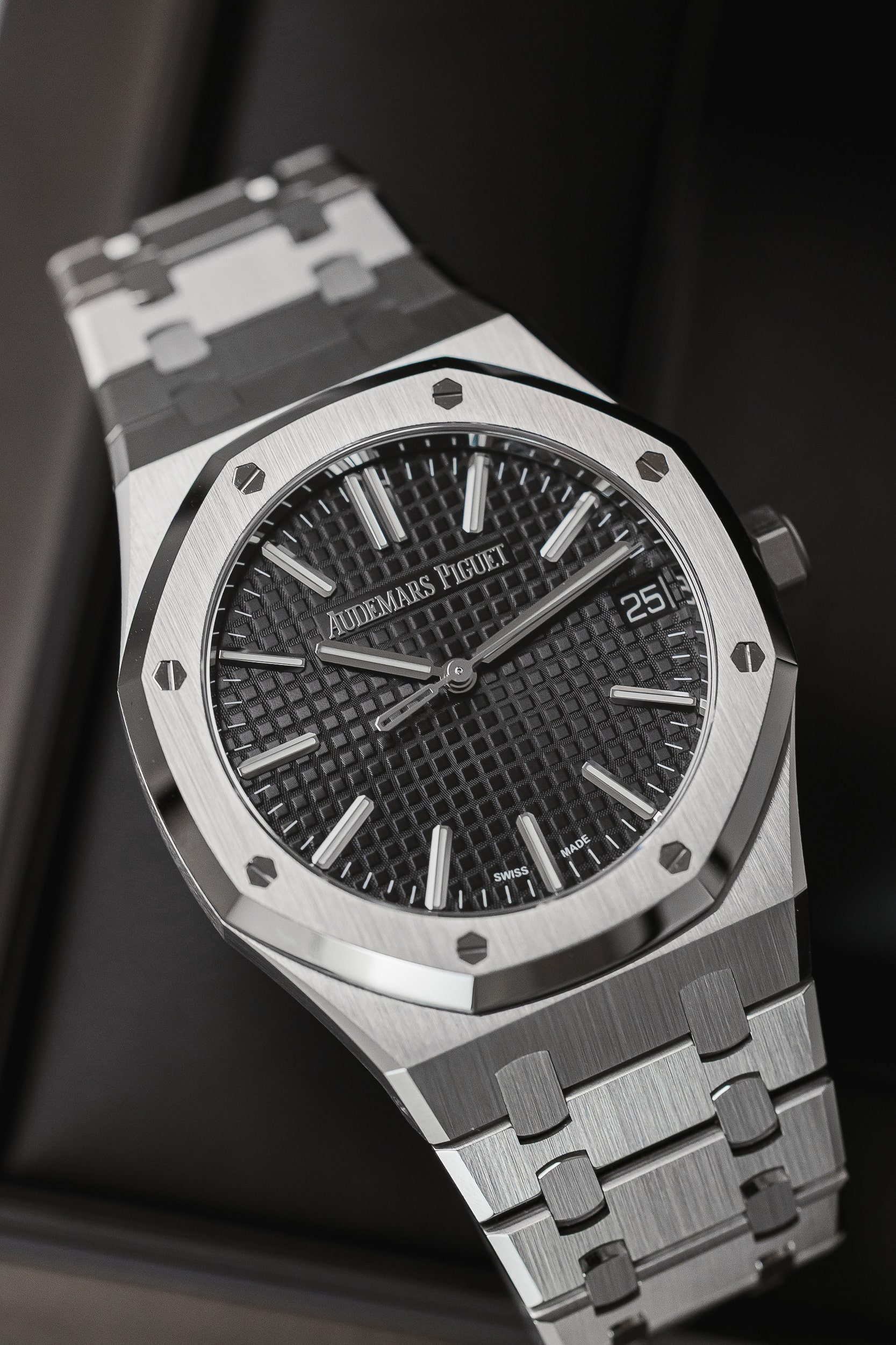 AUDEMARS PIGUET 15510ST BLACK NEW FULL SET - Image 4