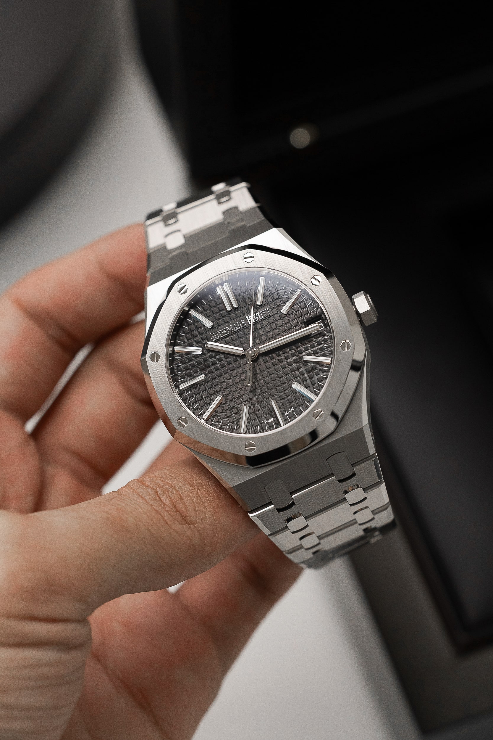 AUDEMARS PIGUET 15510ST BLACK NEW FULL SET - Image 10