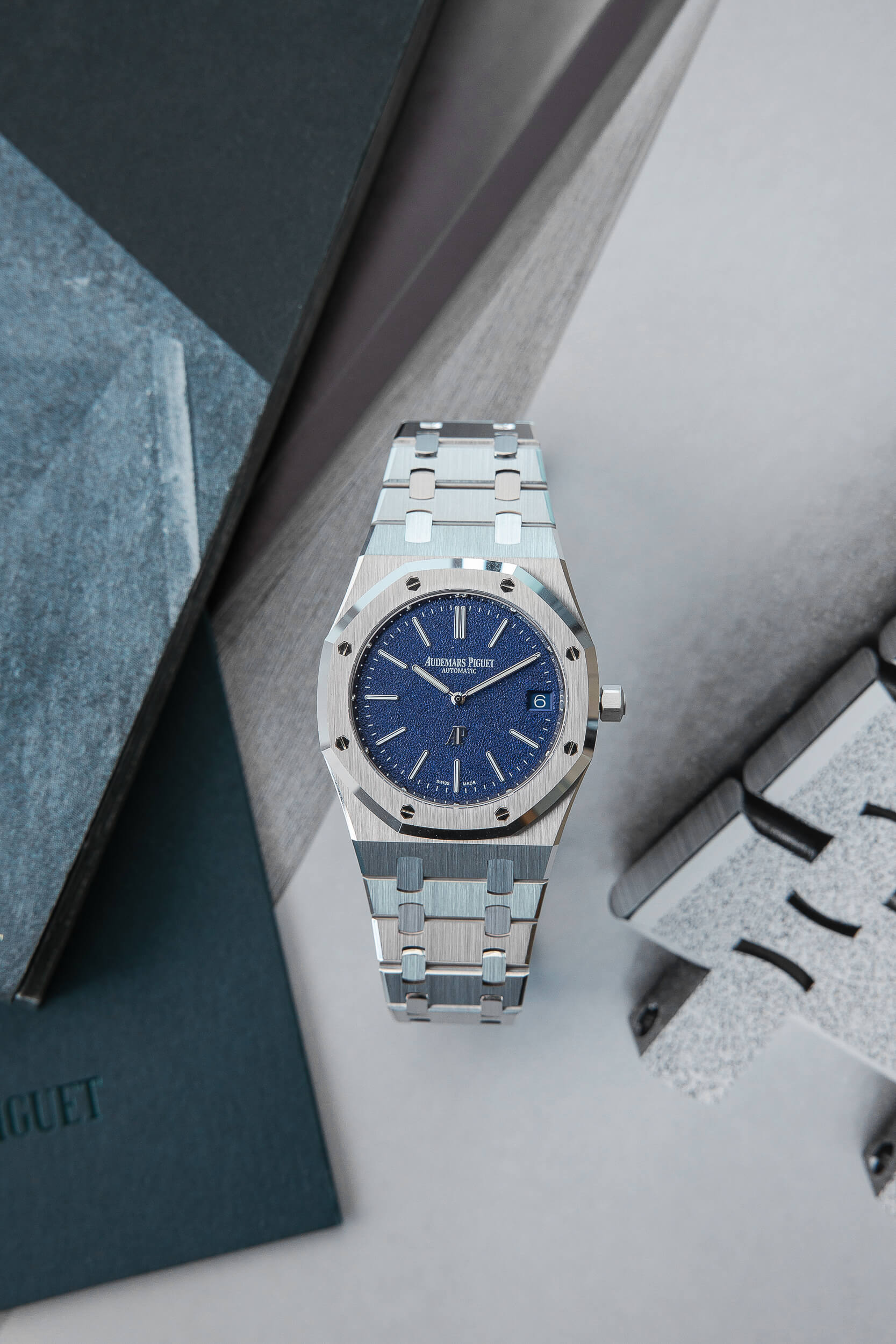 AUDEMARS PIGUET 16202BC NEW FULL SET