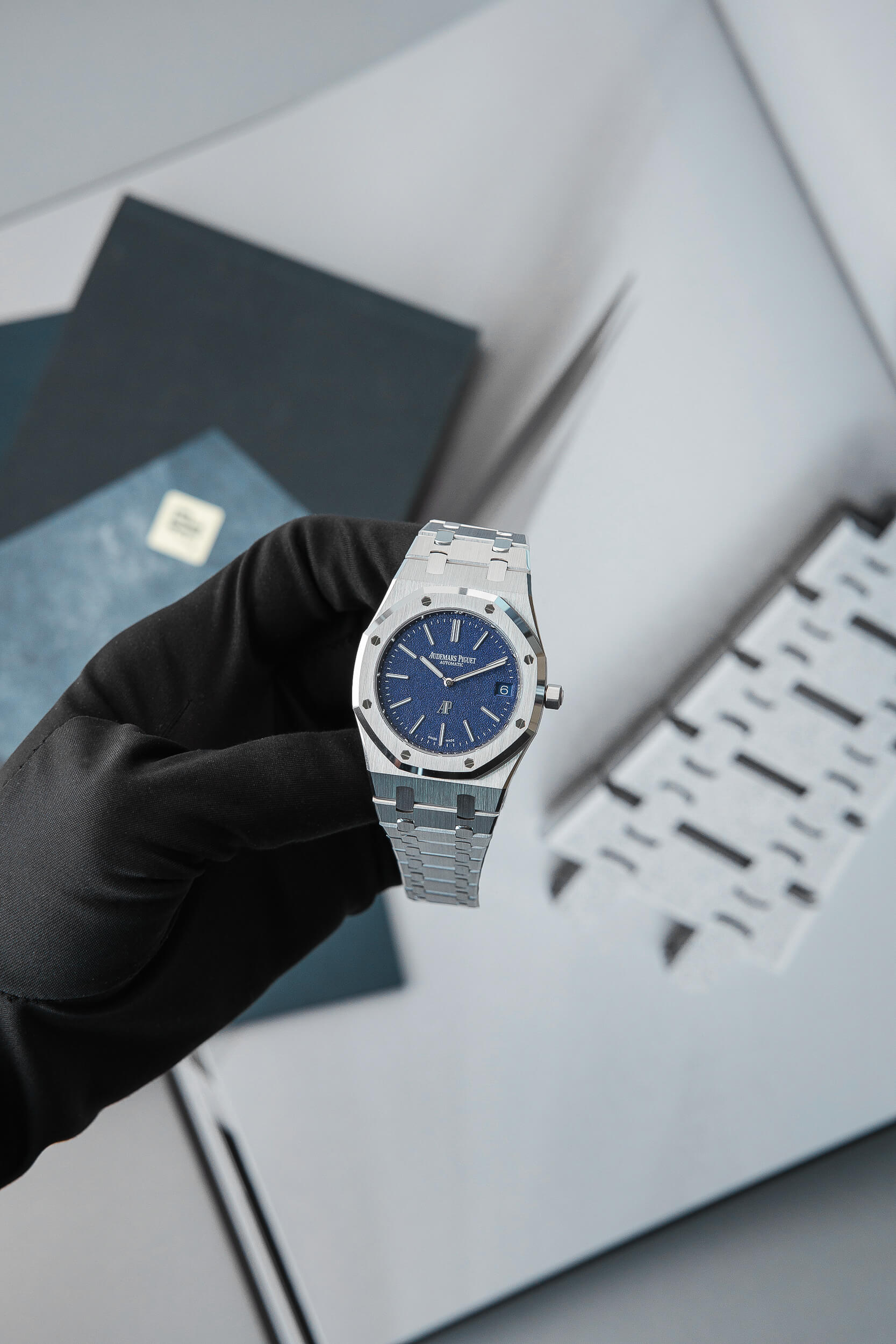 AUDEMARS PIGUET 16202BC NEW FULL SET - Image 8