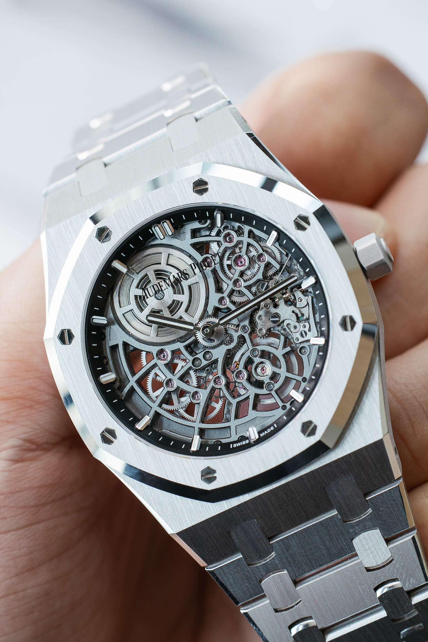 AUDEMARS PIGUET 16204BC NEW FULL SET - Image 5