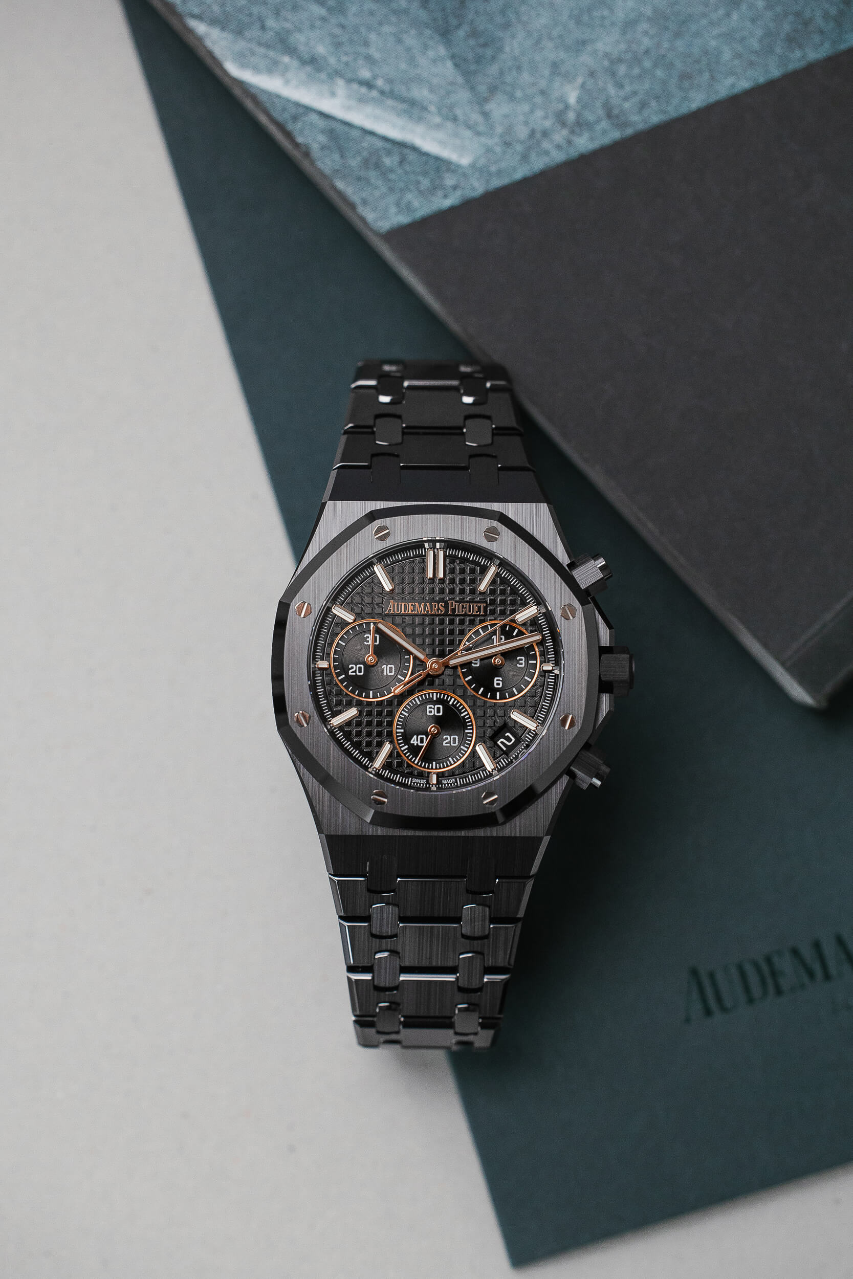AUDEMARS PIGUET 26240CE NEW FULL SET