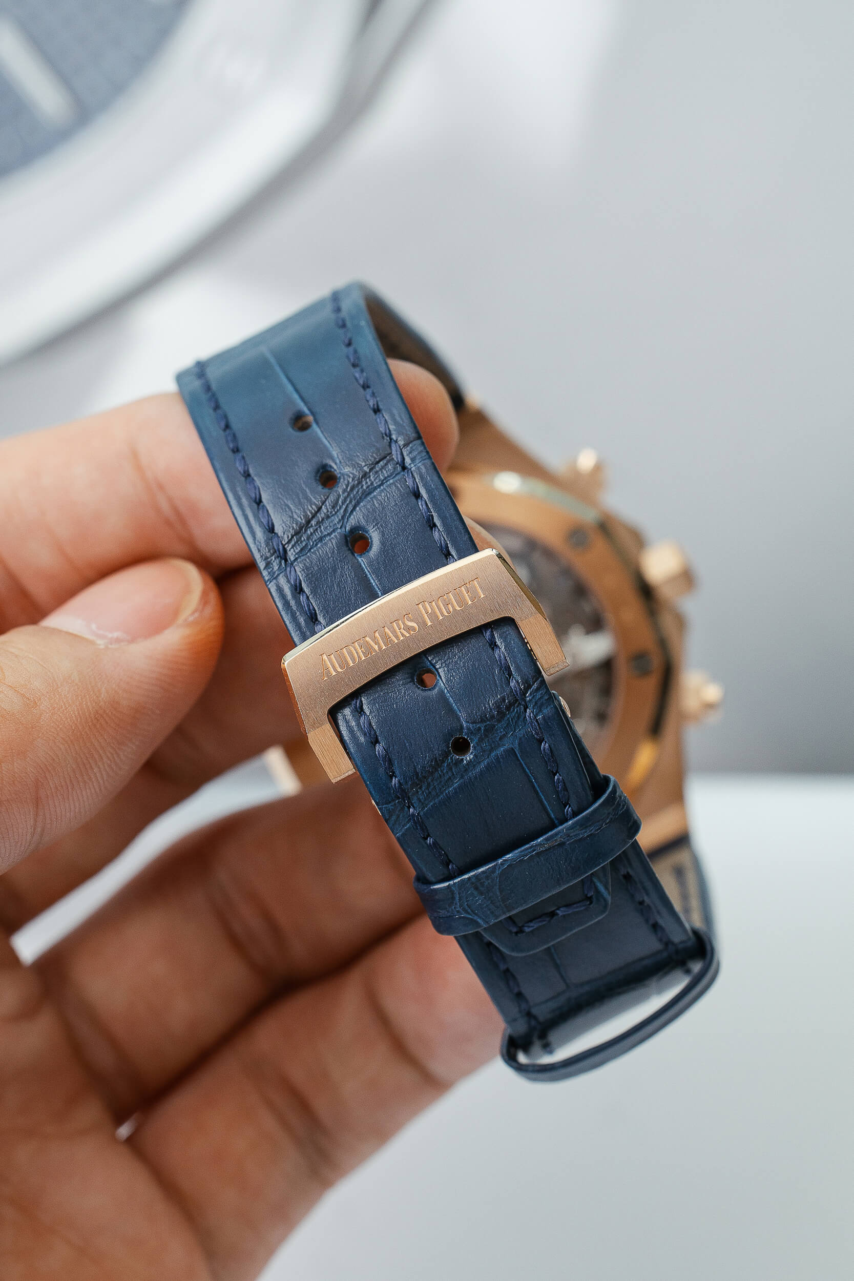 AUDEMARS PIGUET 26240OR BLUE STRAP NEW FULL SET - Image 6