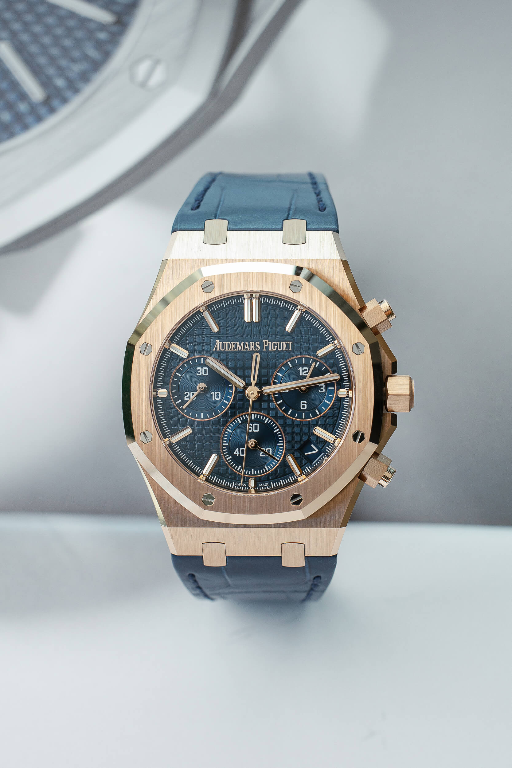 AUDEMARS PIGUET 26240OR BLUE STRAP NEW FULL SET