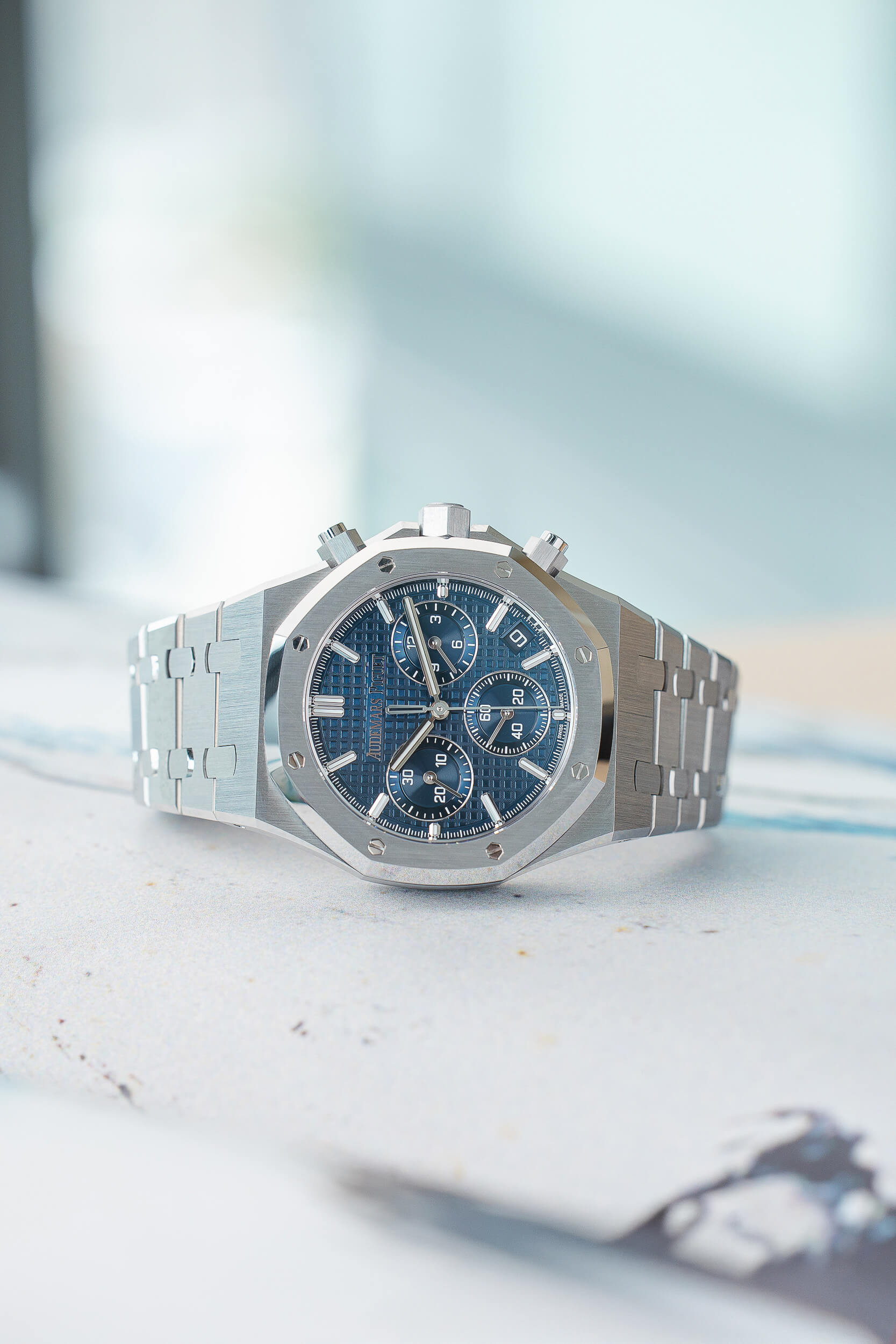 AUDEMARS PIGUET 26240ST BLUE NEW FULL SET - Image 11