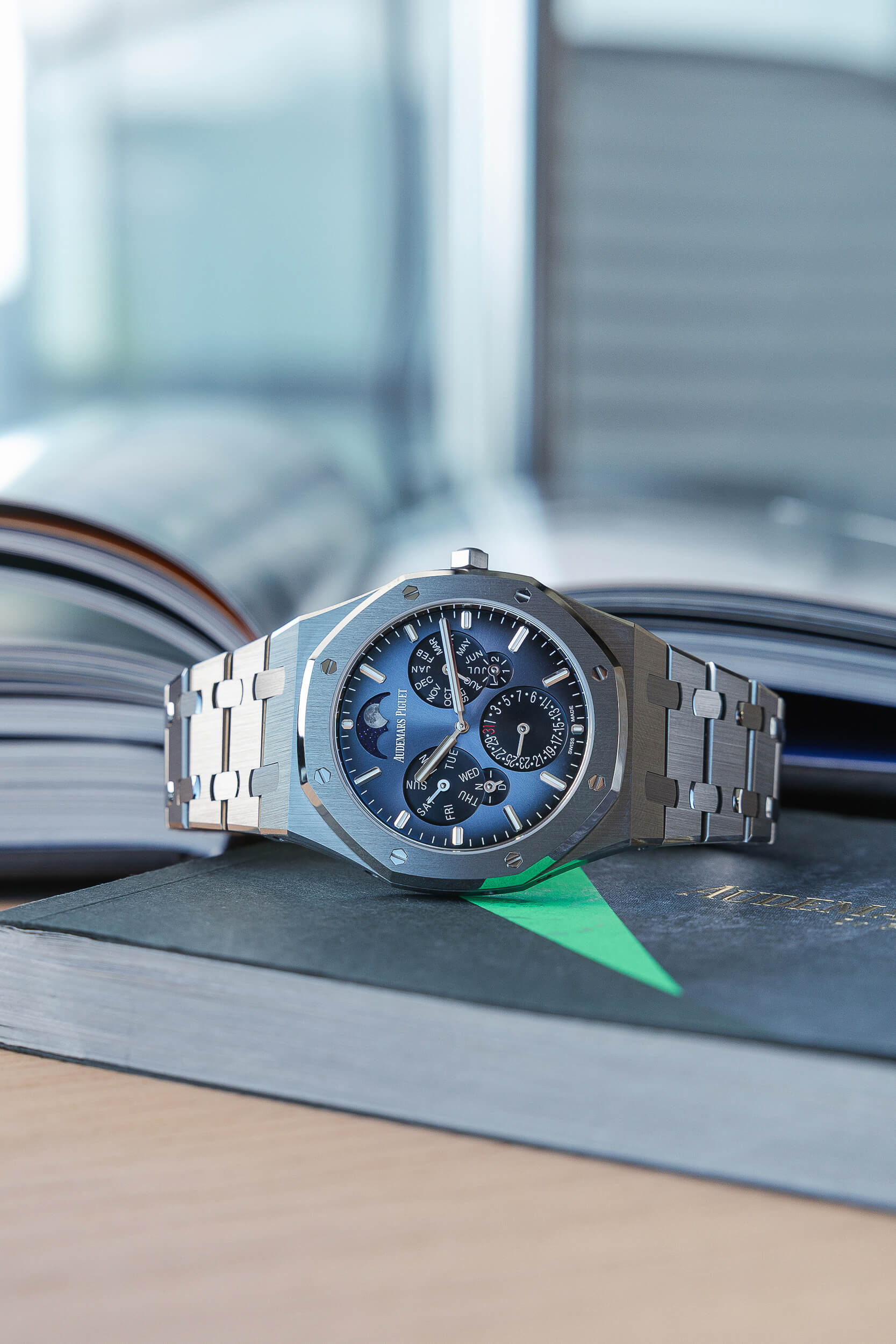 AUDEMARS PIGUET 26586TI NEW FULL SET - Image 9