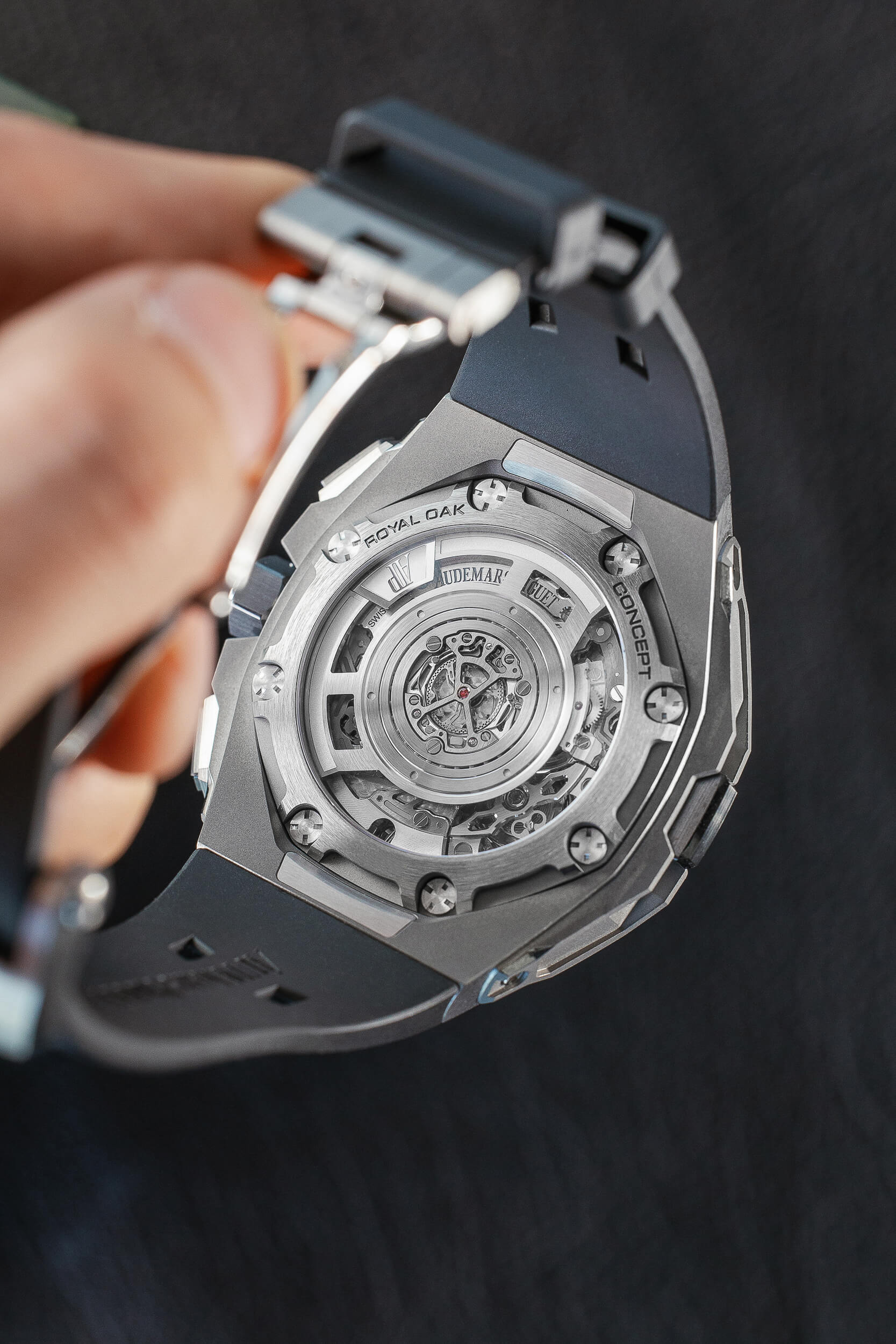 AUDEMARS PIGUET 26650TI LIKE NEW FULL SET - Image 3