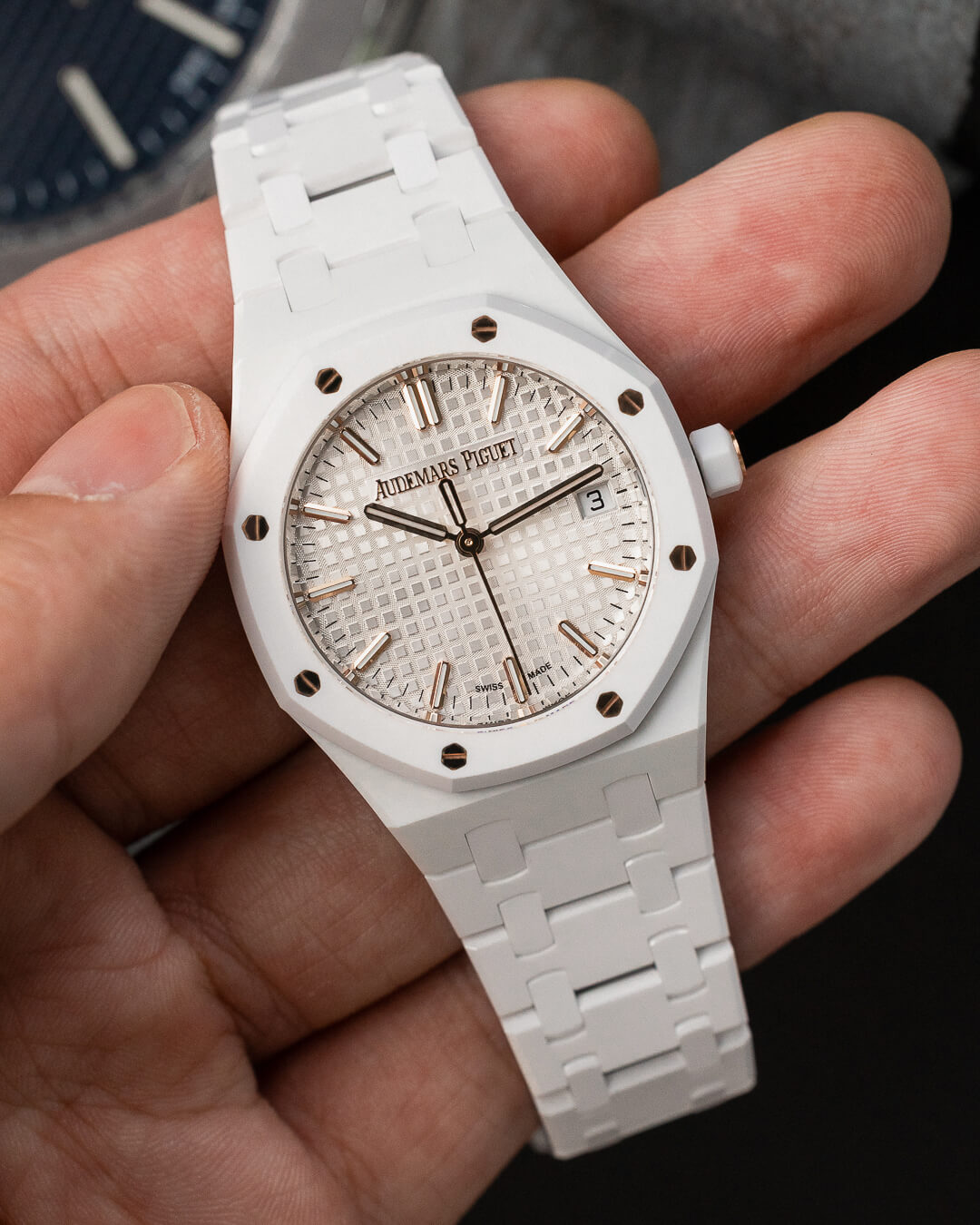AUDEMARS PIGUET 77350BA WHITE NEW FULL SET - Image 2