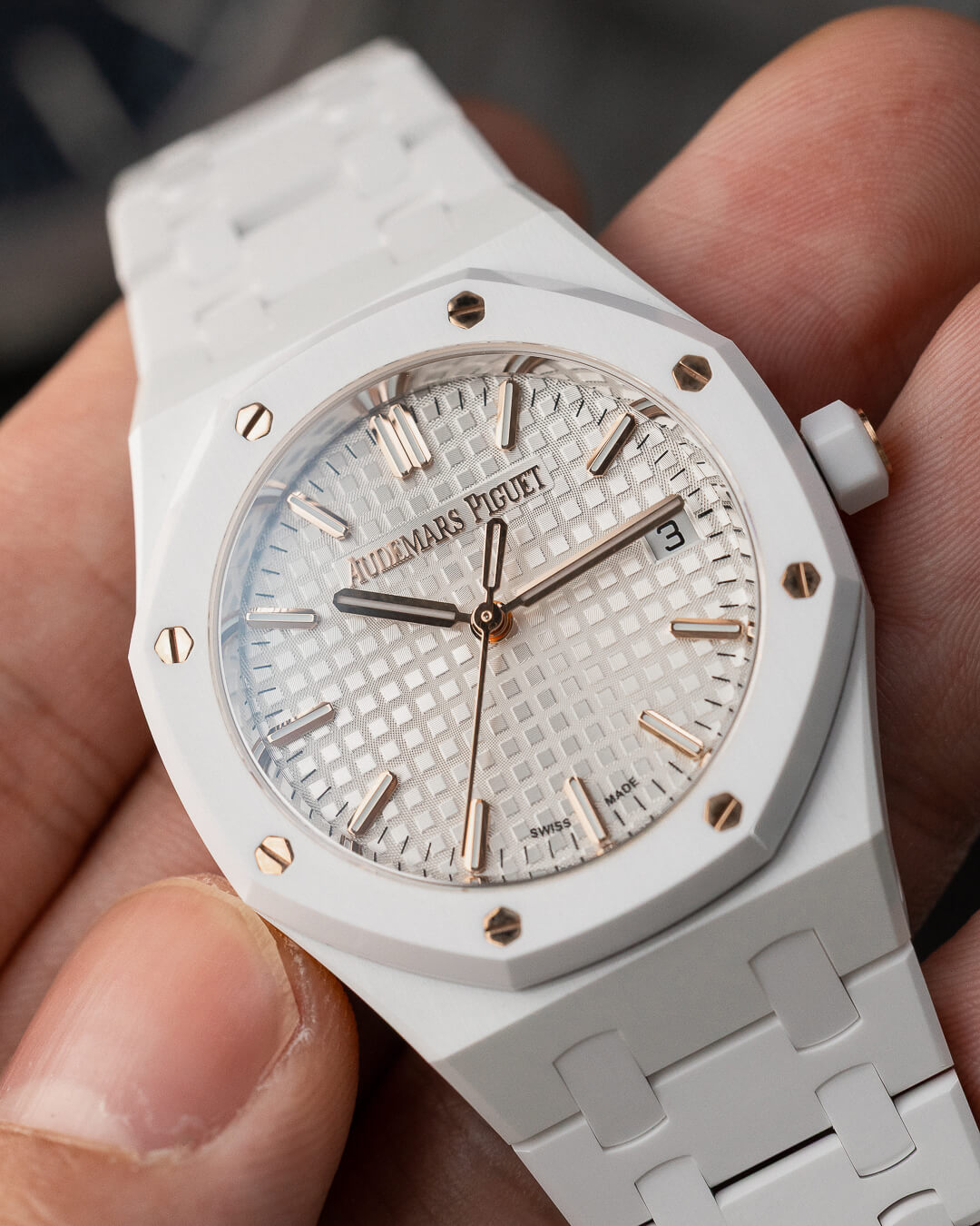 AUDEMARS PIGUET 77350BA WHITE NEW FULL SET - Image 3