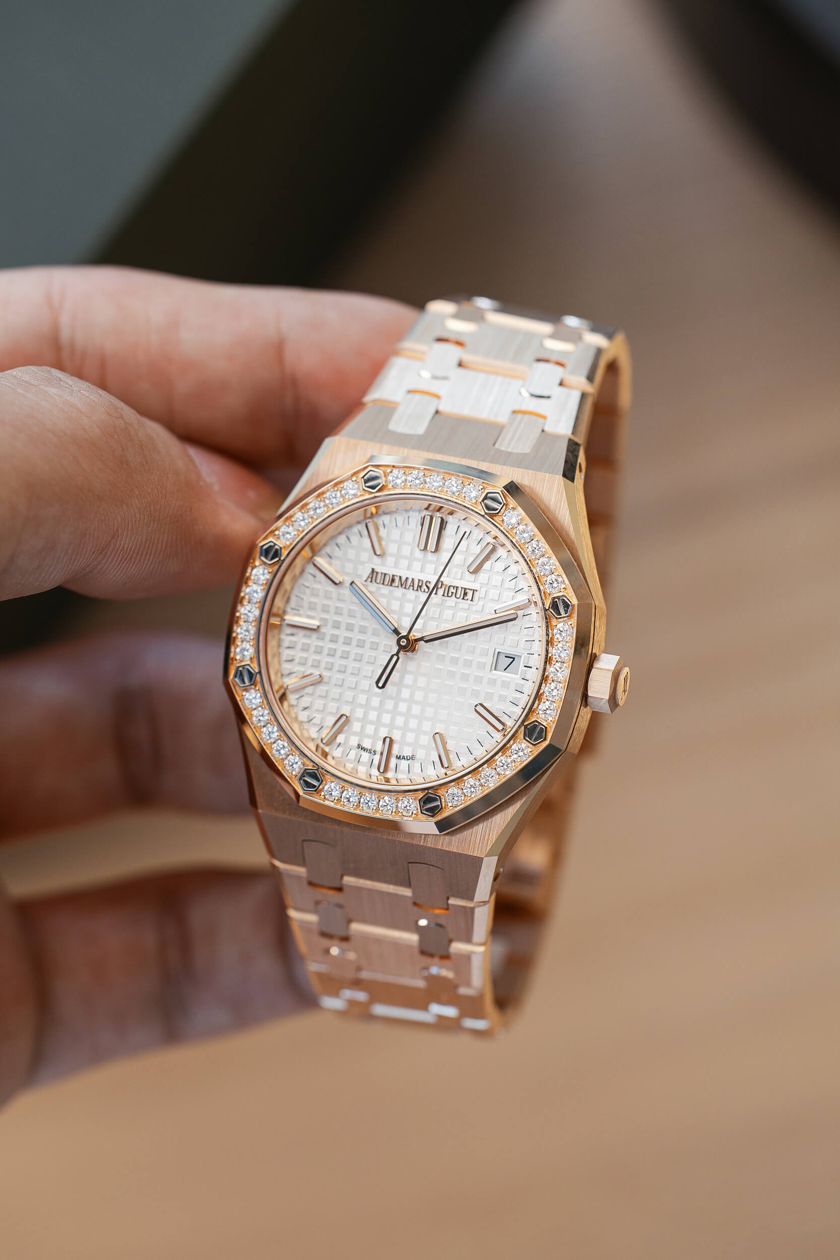 AUDEMARS PIGUET 77450OR WHITE NEW FULL SET - Image 3