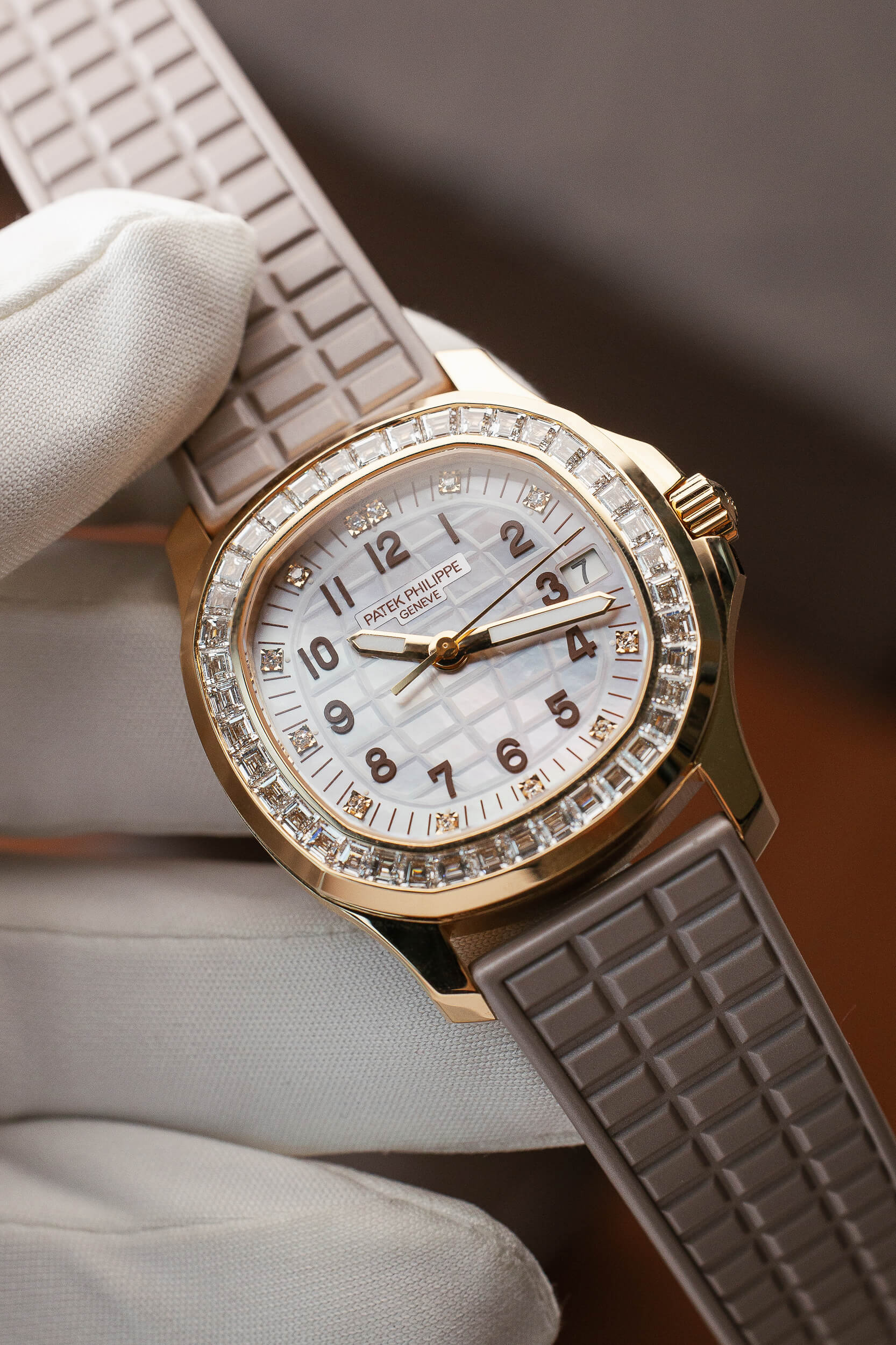 PATEK PHILIPPE 5072R AQUANAUT - Image 6