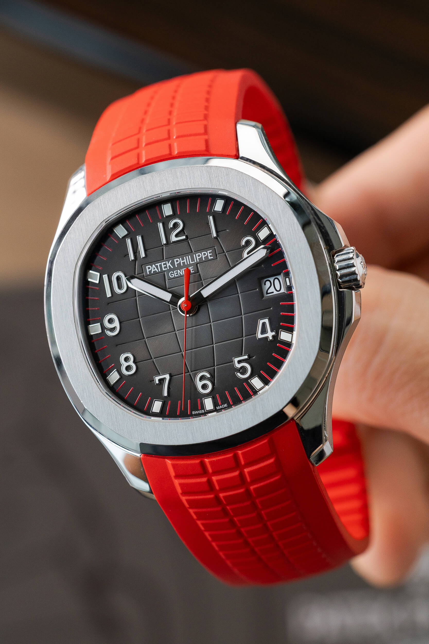 PATEK PHILIPPE 5167A SINGAPORE EDITION - Image 3