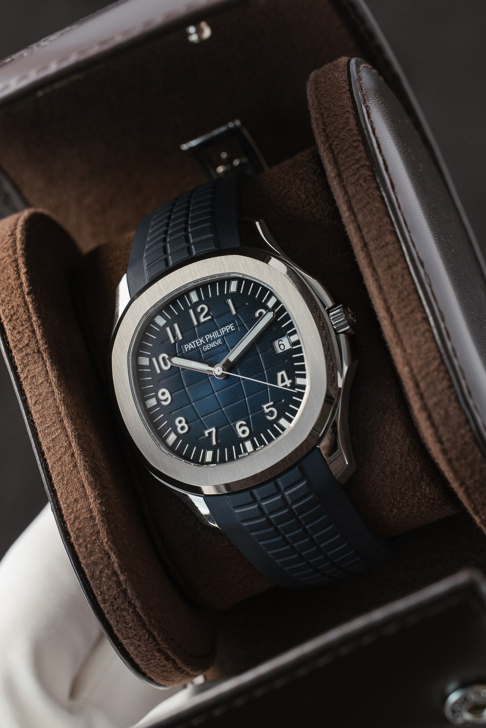 PATEK PHILIPPE 5168G BLUE NEW 2025 - Image 3