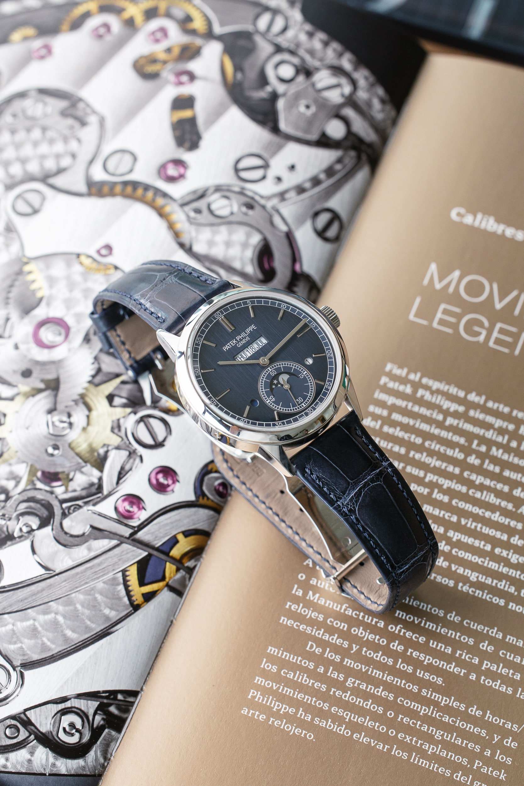 PATEK PHILIPPE 5236P BLUE NEW - Image 13