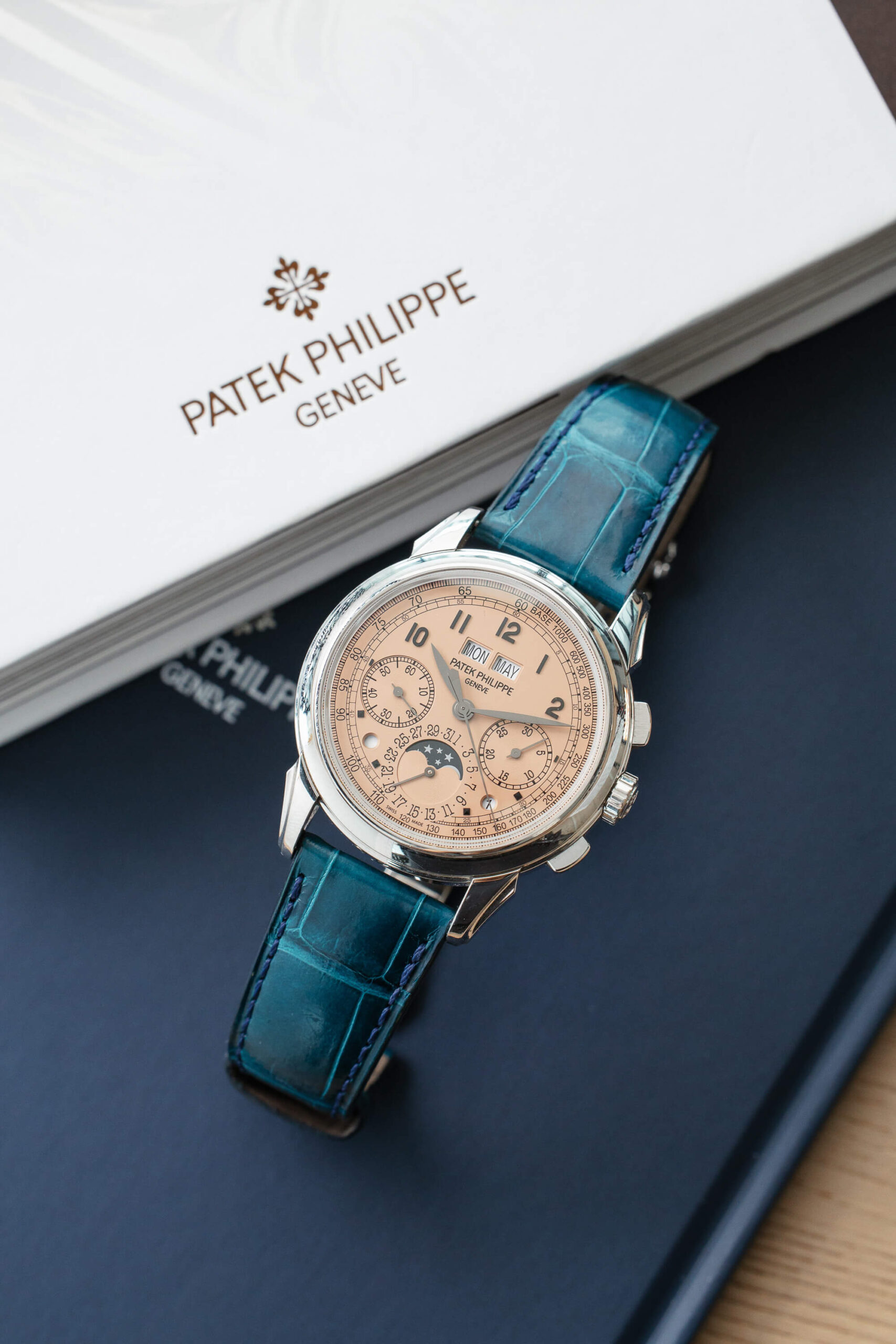 PATEK PHILIPPE 5270P_001 BLUE STRAP SALMON DIAL - Image 8