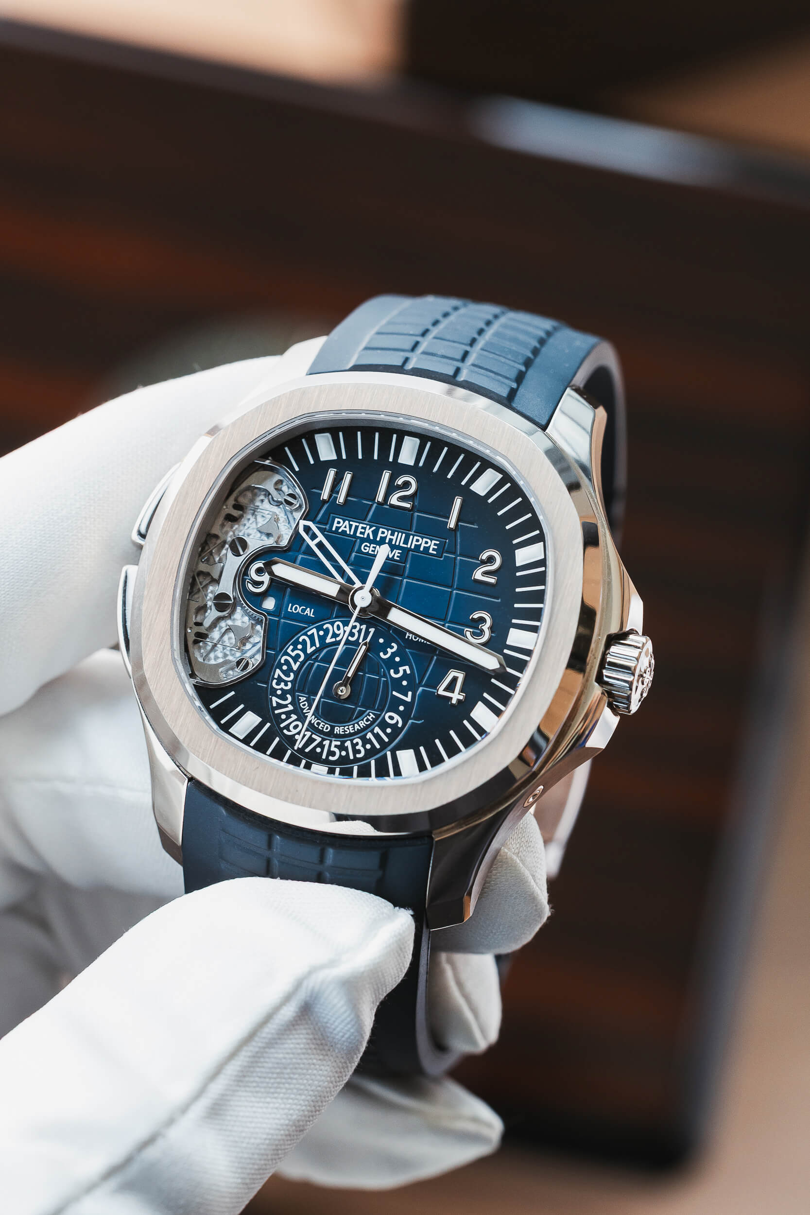 PATEK PHILIPPE 5650G FULL SET 2017 - Image 4