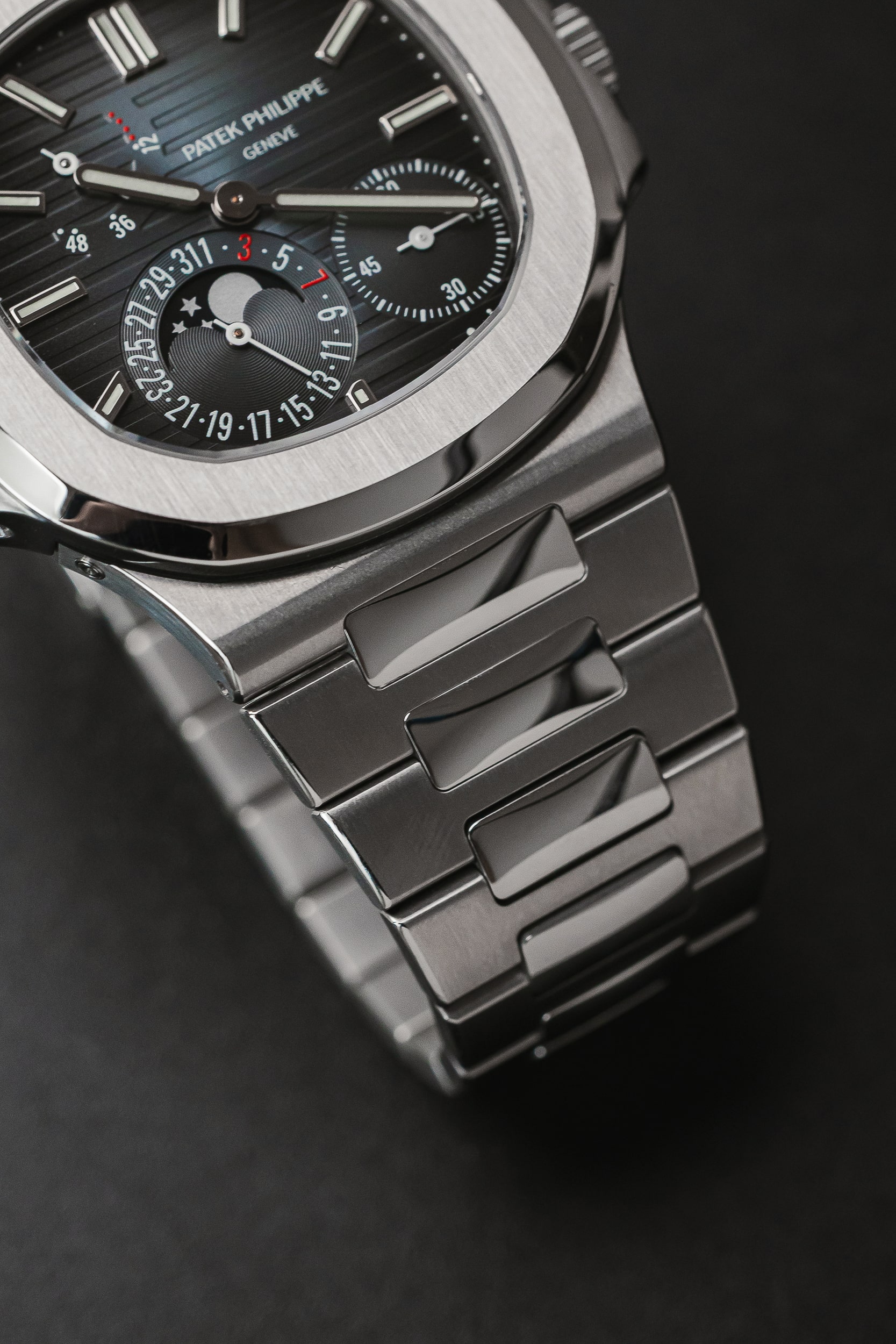 PATEK PHILIPPE 5712-1A BLUE NAUTILUS - Image 4