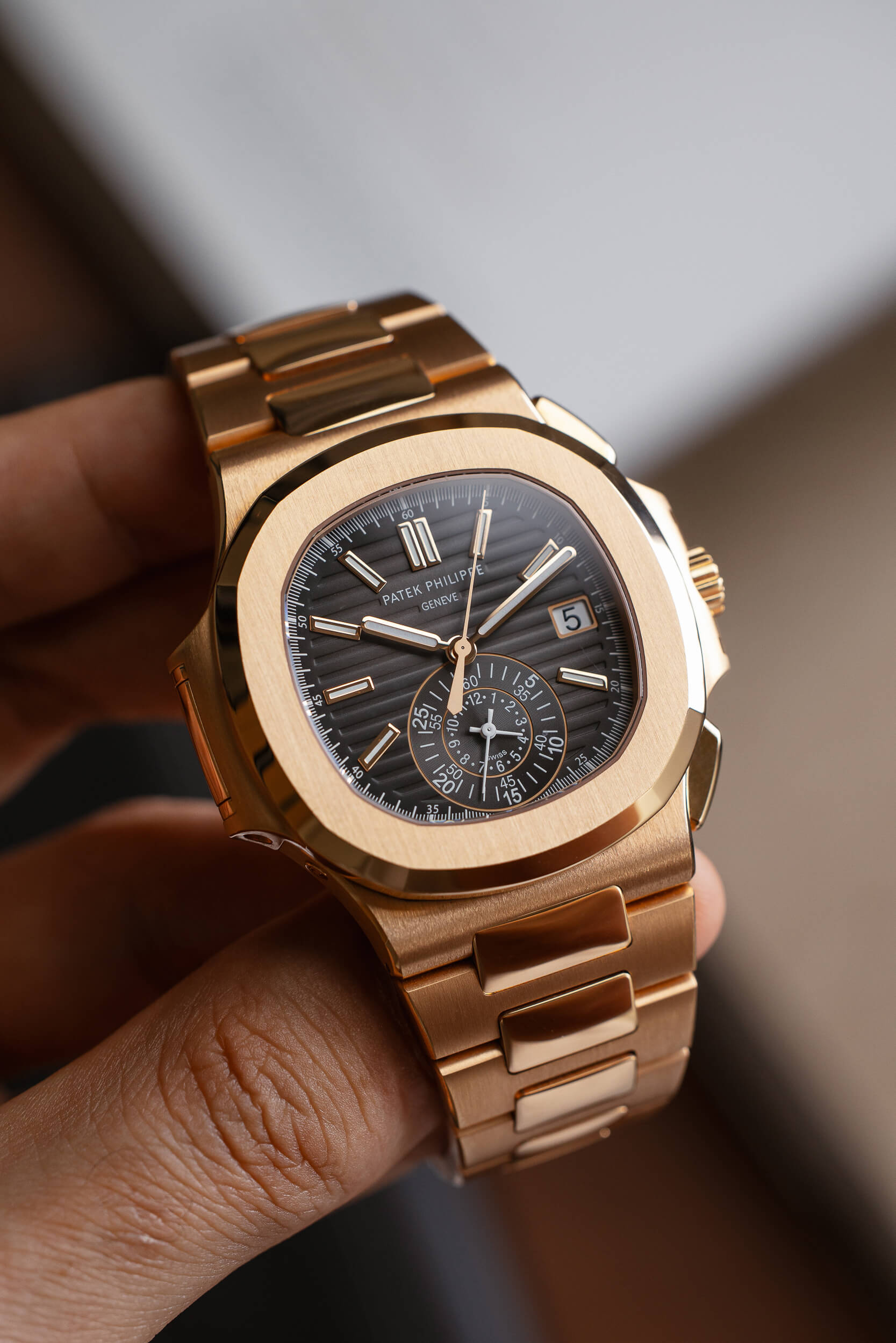 PATEK PHILIPPE 5980/1R LIKE NEW FULL SET - Image 3