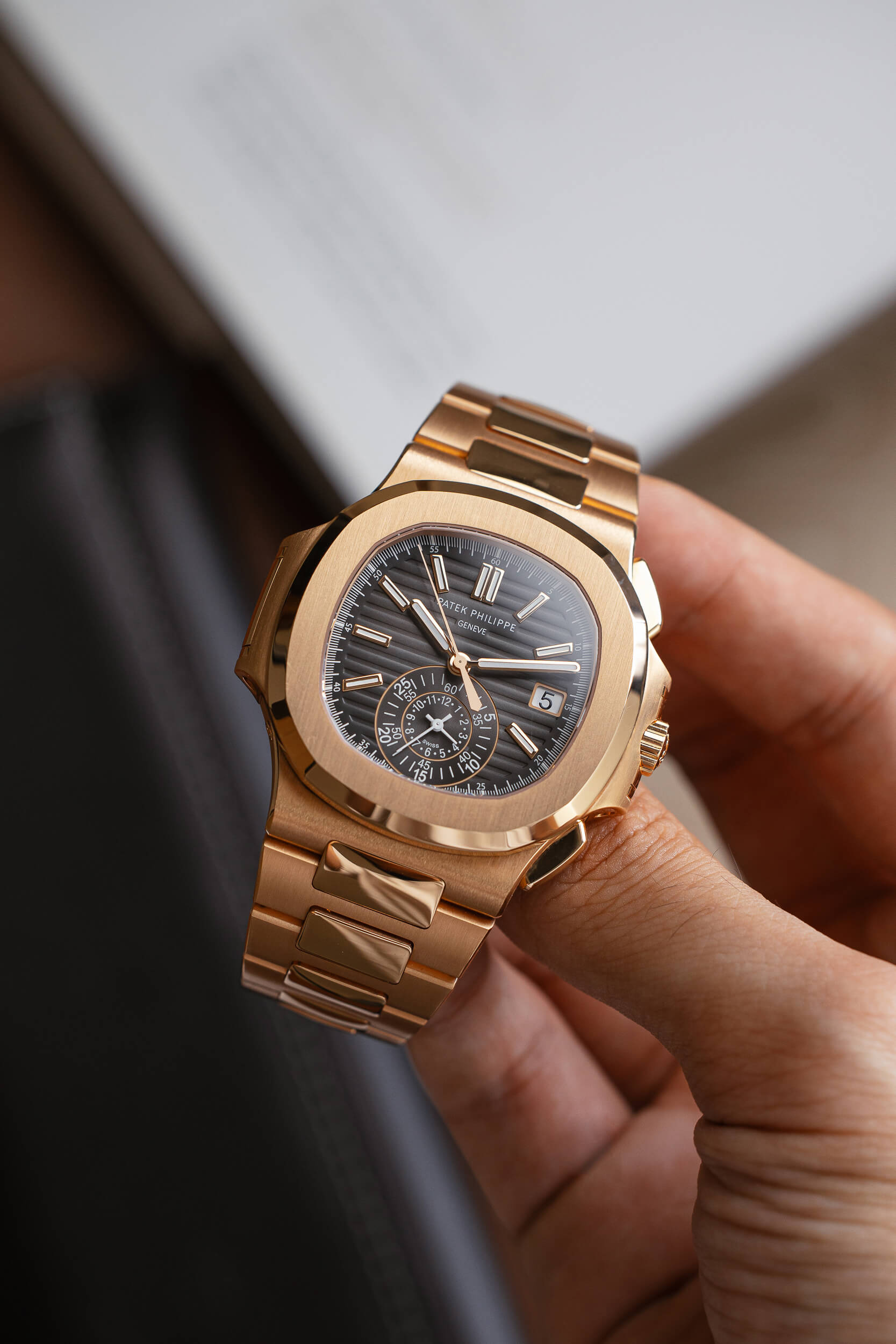 PATEK PHILIPPE 5980/1R LIKE NEW FULL SET - Image 4