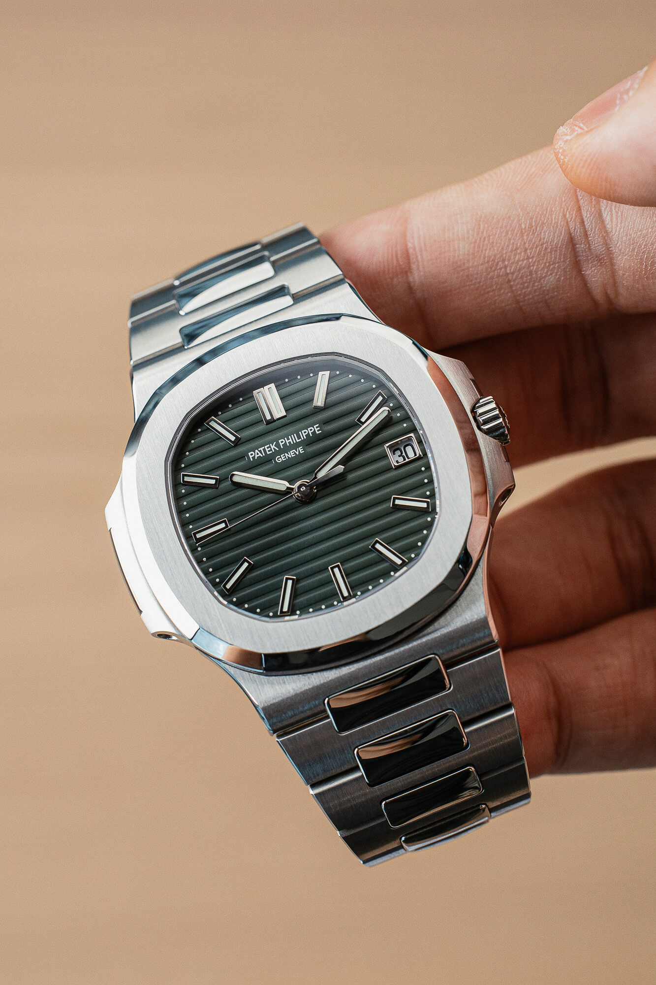 PATEK PHILIPPE 5711-1A GREEN NAUTILUS - Image 9