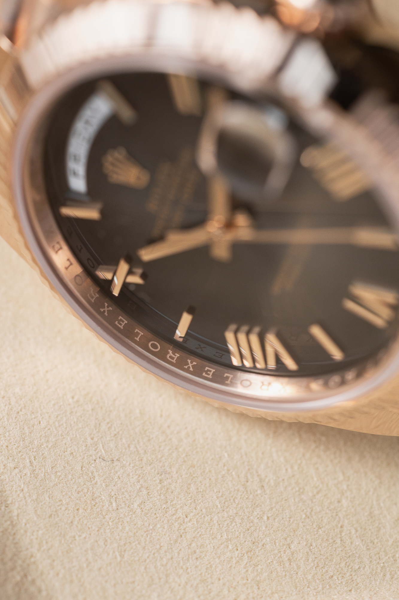 ROLEX 228235-0055- ROSE GOLD GREY BLACK DIAL - Image 9