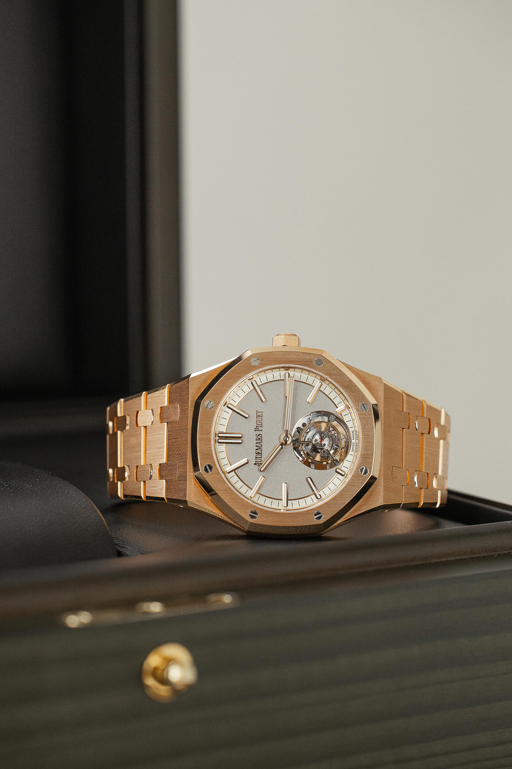 AUDEMARS PIGUET 26730OR NEW FULL SET 2025 - Image 9